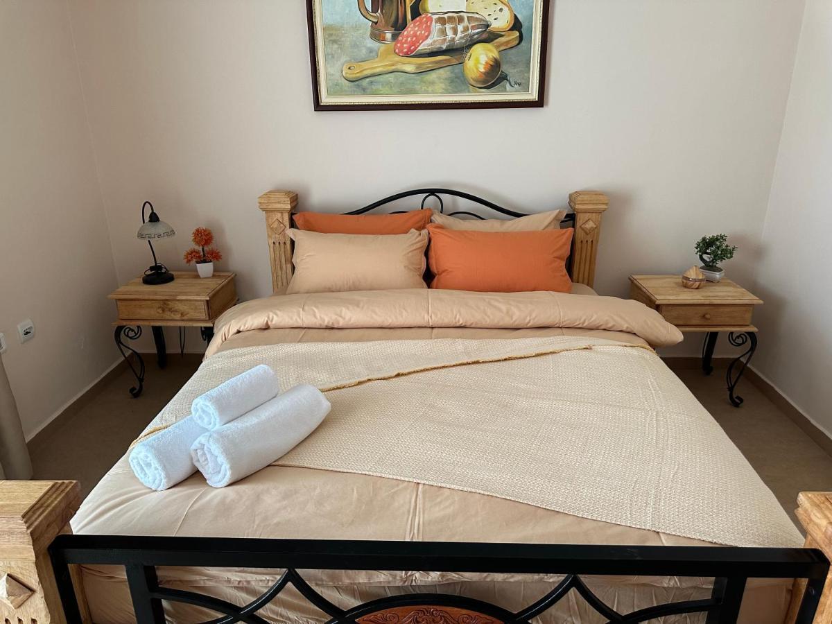 Vila Danica Tivat Apartment Bagian luar foto