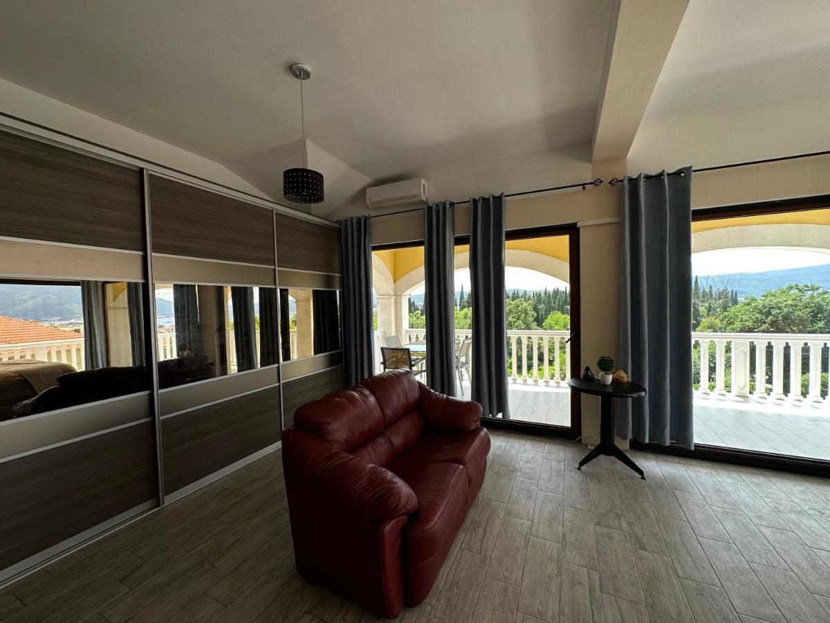 Vila Danica Tivat Apartment Bagian luar foto