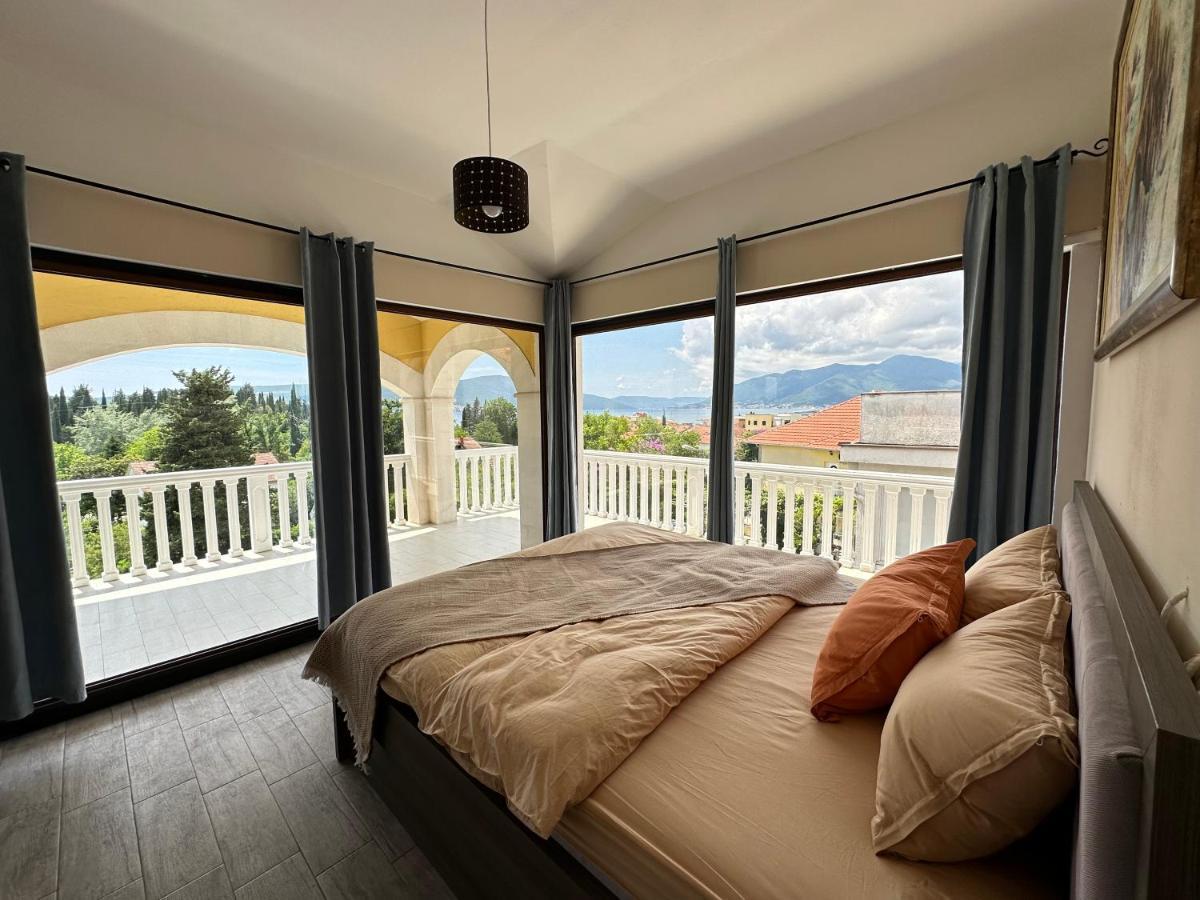 Vila Danica Tivat Apartment Bagian luar foto
