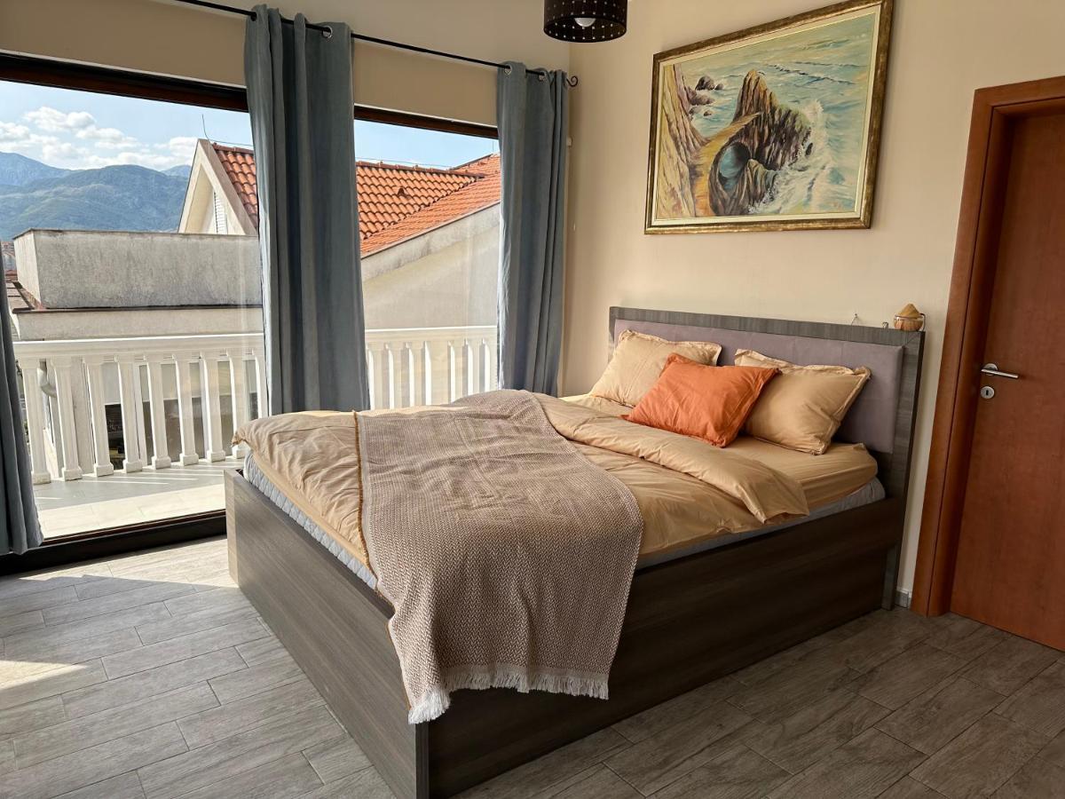 Vila Danica Tivat Apartment Bagian luar foto