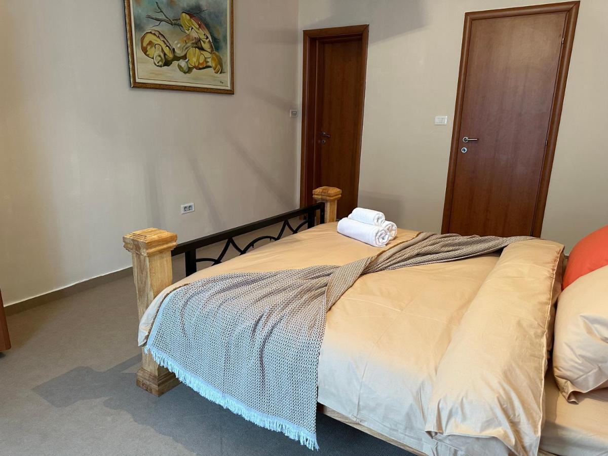 Vila Danica Tivat Apartment Bagian luar foto